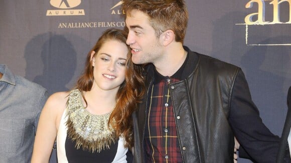 Twilight 5 : Kristen Stewart et Robert Pattinson, amoureux à travers le monde