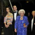  L'infante Pilar de Bourbon était l'invitée d'honneur de la soirée de gala au profit de l'Association monégasque contre l'autisme MONAA, dont la princesse Charlene est la présidente d'honneur, au Sporting d'été de Monte-Carlo, le 15 novembre 2012. 