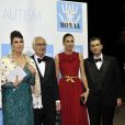  Nieves Alvarez, superbe en rouge et or, à la soirée de gala au profit de l'Association monégasque contre l'autisme MONAA, dont la princesse Charlene est la présidente d'honneur, au Sporting d'été de Monte-Carlo, le 15 novembre 2012. 