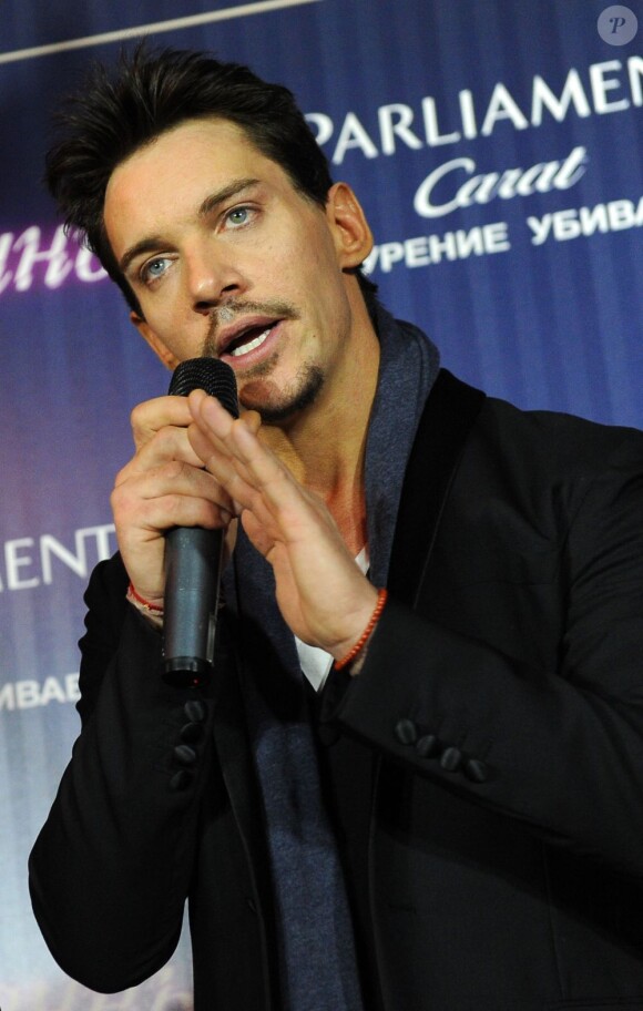 Johathan Rhys Meyers lors de l'avant-première de Belle du Seigneur à Moscou, le 15 novembre 2012.