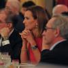 Carole Bouquet attentive lors du dîner organisé en l'honneur du président italien Giorgio Napolitano. A l'Élysée, le 21 novembre 2012.