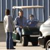 Harrison Ford, sa femme Calista Flockhart et leur fils Liam se détendent avant de quitter Santa Monica, le 25 novembre 2012.