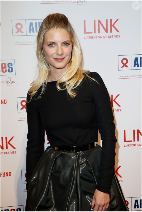 Mélanie Laurent lors du dîner organisé par Link et l'association Aides, le 27 Novembre 2012 à Paris.