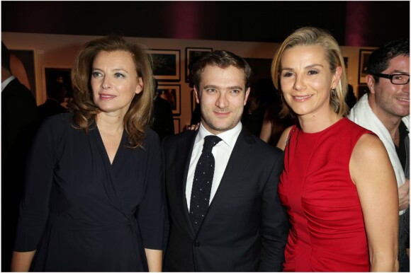 Valérie Trierweiler, Renaud Capuçon et sa femme Laurence Ferrari lors du dîner organisé par Link et l'association Aides, le 27 Novembre 2012 à Paris.