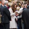 Le prince William et Kate Middleton, duc et duchesse de Cambridge, en visite à Cambridge le 28 novembre 2012, pour la première fois depuis que le duché leur a été octroyé par la reine Elizabeth II à l'occasion de leur mariage le 29 avril 2011.