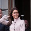 Le prince William et son épouse Kate Middleton, duc et duchesse de Cambridge, étaient en visite à Cambridge le 28 novembre 2012, pour la première fois depuis que le duché leur a été octroyé par la reine Elizabeth II à l'occasion de leur mariage le 29 avril 2011.