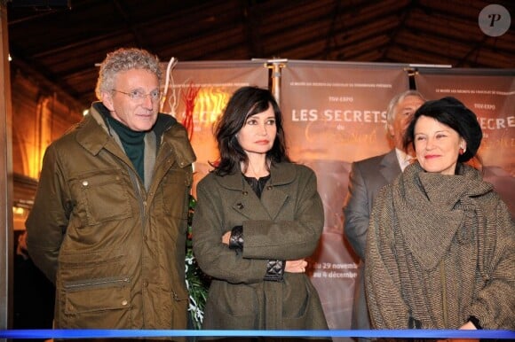 Evelyne Bouix, Irene Frain et Nelson Monfort inaugurent le Train Du Chocolat à la Gare du Nord le 29 novembre 2012.