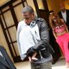 Beyoncé et Jay-Z sortent de leur hôtel à Paris avec Blue Ivy le 4 juin 2012.