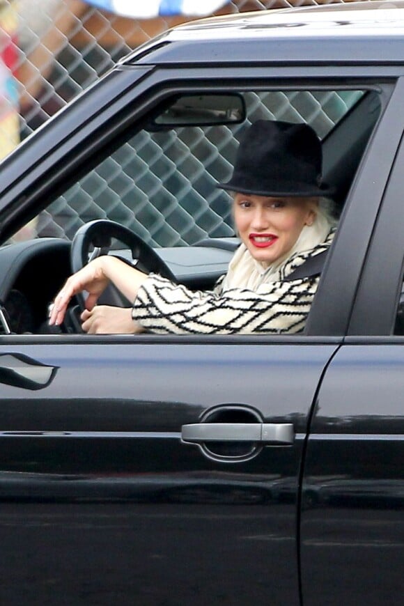Gwen Stefani a déposé son fils Zuma à l'école dans le quartier de Studio City à Los Angeles le 6 décembre 2012.