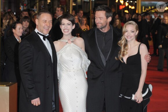 Russell Crowe, Anne Hathaway, Hugh Jackman et Amanda Seyfried à Londres pour l'avant-première des Misérables le 5 décembre 2012