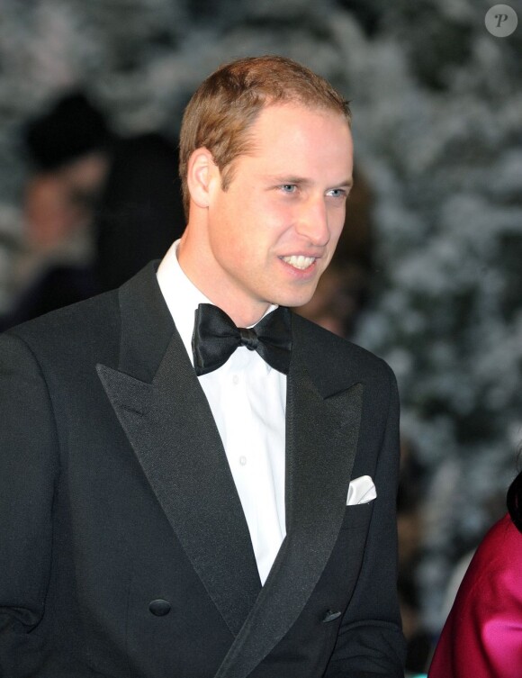 Le prince William lors d'une soirée organisée au Royal Albert Hall de Londres en faveur du réseau de charité Centerpoint qui s'occupe des jeunes sans domicille fixe le 8 décembre 2012