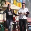 Exclusif - Drew Barrymore profite d'une belle journée à Los Angeles, accompagnée de proches. Le 9 décembre 2012.