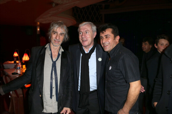 Louis Bertignac, Luis Fernandez et Bebert des Forbans, lors d'un spectacle avec Michèle Bernier au profit de l'association 'Meghanora' au théâtre la nouvelle Eve à Paris le 10 Decembre 2012.