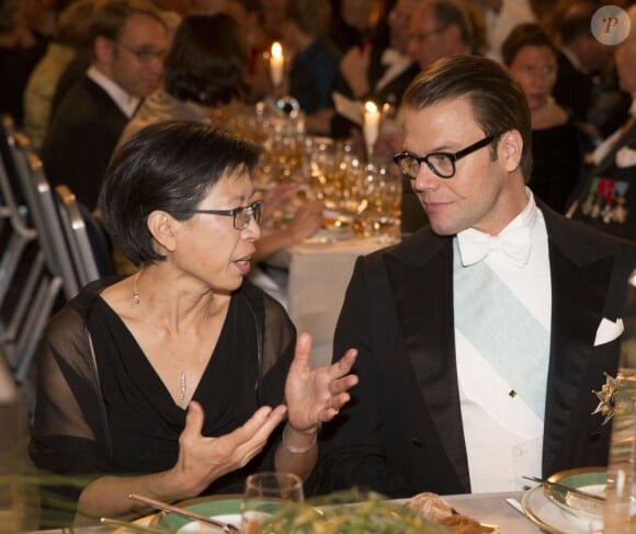Tong Sun Kobilka et le prince Daniel de Suède lors du dîner de gala donné à l'Hôtel de Ville de Stockholm en l'honneur des lauréats des prix Nobel, le 10 décembre 2012.