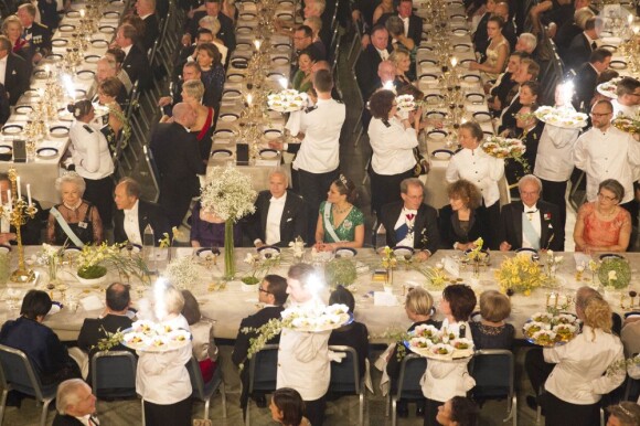 Image d'ambiance lors du dîner de gala en l'honneur des lauréats des prix Nobel, à l'Hôtel de Ville de Stockholm le 10 décembre 2012.