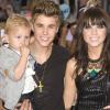 Justin Bieber, son petit-frère Jaxon et Carly Rae Jepsen à Toronto le 17 juin 2012.