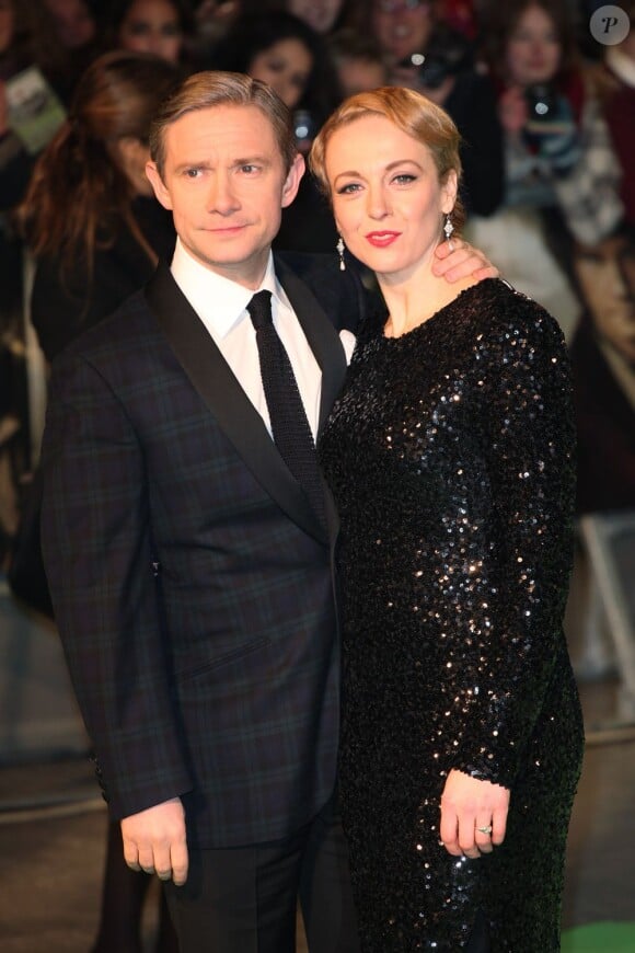 Martin Freeman et Amanda Abbington lors de l'avant-première royale du Hobbit : Un voyage inattendu à Leicester Square, Londres, le 12 décembre 2012.