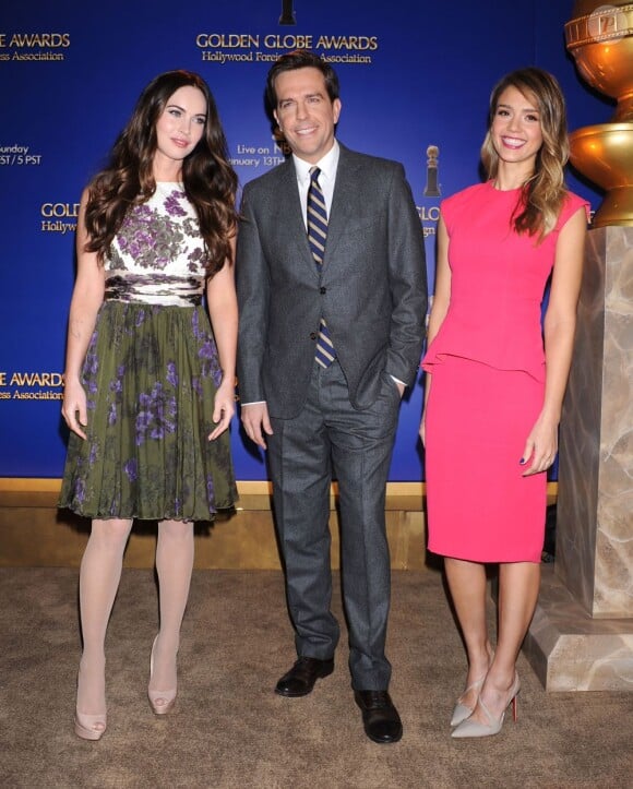 Megan Fox, Ed Helms et Jessica Alba annoncent les nominations aux Golden Globes 2013 au Beverly Hilton Hotel de Beverly Hills, le 13 décembre 2012.