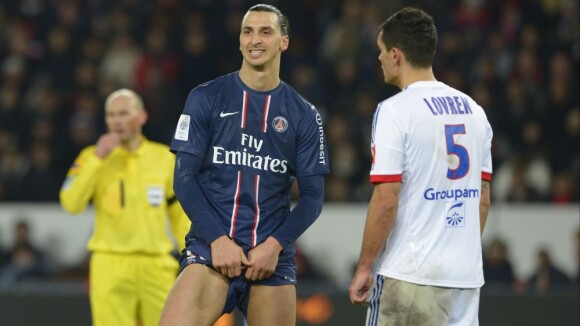 Zlatan Ibrahimovic : Son geste de folie, Dejan Lovren 'massacré' lors de PSG-OL