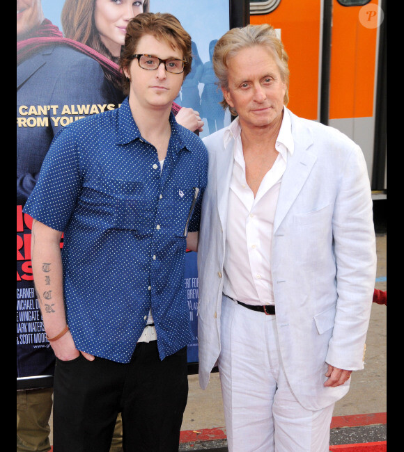 Michael Douglas et son fils Cameron, le 27 avril 2009 à Los Angeles.