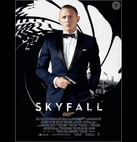 Affiche officielle du film Skyfall, de Sam Mendes.