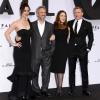 Bérénice Marlohe, Sam Mendes, Barbara Broccoli et Daniel Craig lors de la première allemande de Skyfall à Berlin, le 30 octobre 2012.