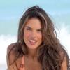 Alessandra Ambrosio, ultra sexy lors de son shooting pour Victoria's Secret à Saint-Barthélémy. Le 16 décembre 2012.