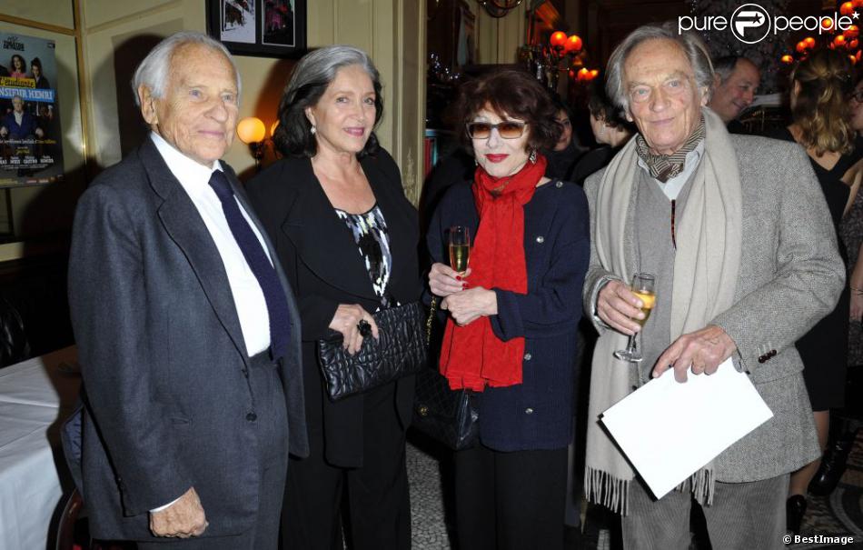 Françoise Fabian, Jean d&#039;Ormesson, Judith Magre et Philippe Tesson à la première édition du prix Grand Colbert au restaurant Le Grand Colbert à Paris le 17 décembre 2012.