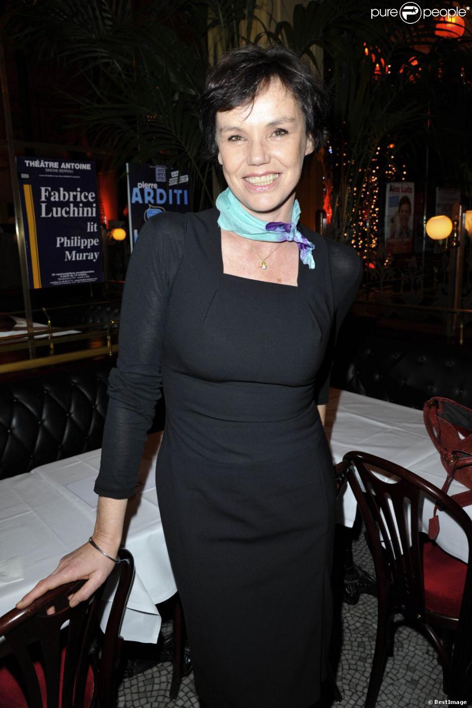 Claire Nebout à la première édition du prix Grand Colbert au restaurant Le Grand Colbert à Paris le 17 décembre 2012.