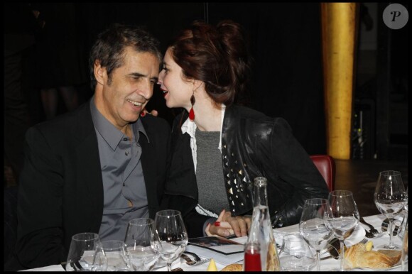 Julien Clerc et Hélène Grémillon à Paris, le 5 décembre 2011