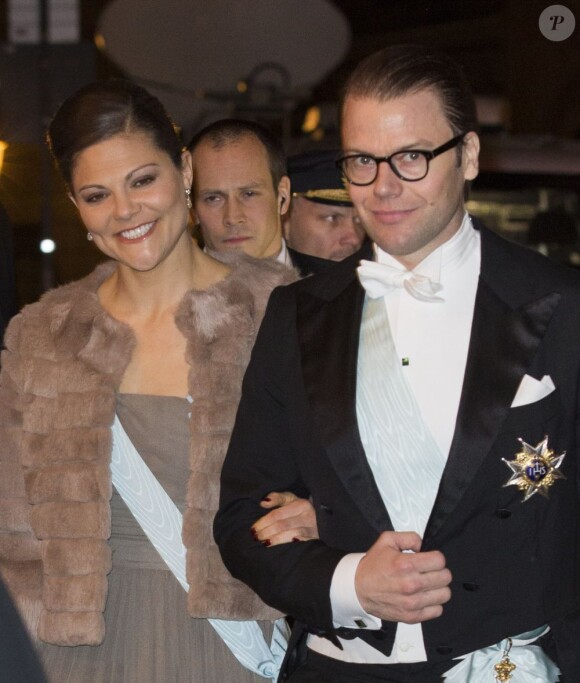 Victoria de Suède et le prince Daniel au gala de fin d'année de l'Académie royale, à la Bourse de Stockholm, le 20 décembre 2012.