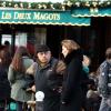 Cécilia Attias devant le café des Deux Magots, le 15 décembre 2012 à Paris