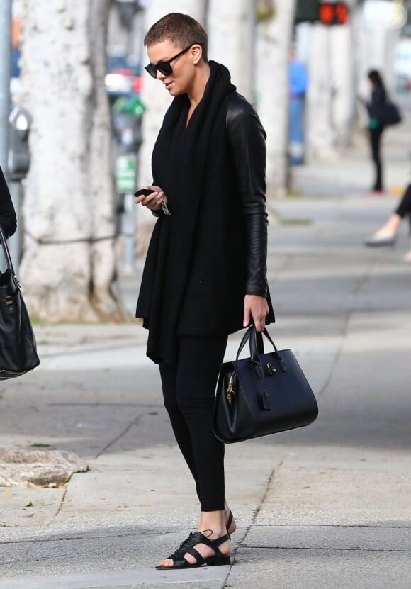 Charlize Theron à Beverly Hills, le 22 décembre 2012.