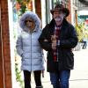 Goldie Hawn et Kurt Russell se promenant dans les rues d'Aspen, le vendredi 21 décembre 2012.