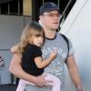 Matt Damon et sa fille Gia arrivent au LAX en provenance de Miami, le 3 janvier 2013.