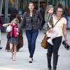 Jennifer Garner avec ses filles Violet et Seraphina assistent à un concert à Los Angeles le 5 janvier 2012