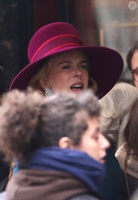 Nicole Kidman en action sur le tournage du biopic Grace of Monaco d'Olivier Dahan, à Paris, le 6 janvier 2013.