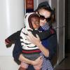 Charlize Theron, son fils Jackson et sa maman Gerda arrivent à l'aéroport de Los Angeles le 6 janvier 2013. Le petit garçon est adorable.