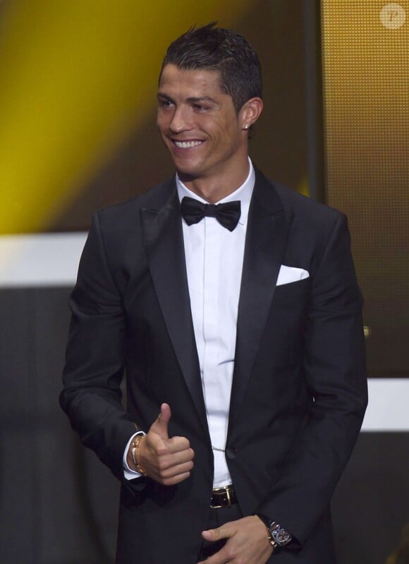Cristiano Ronaldo, souriant lors de la cérémonie du Ballon d'or le 7 janvier 2013 à Zurich
