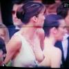 Sophie Marceau perd sa bretelle et découvre un très beau sein sur les marches de Cannes en 2005 !