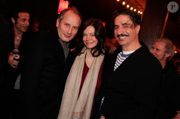 Hippolyte Girardot, Marianne Denicourt et Simon Abkarian lors de la première de la pièce Menelas rebetiko rapsodie au théâtre Le Grand Parquet à Paris le 9 janvier 2013