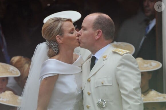 Le prince Albert II de Monaco et la princesse Charlene lors de leur mariage le 2 juillet 2011.