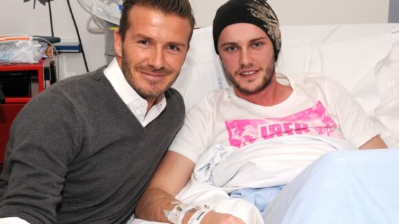 David Beckham : Sans Victoria, il réconforte des malades dans un hôpital