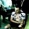 Lance Armstrong dans un clip vidéo pour Nike en 2001 dans lequel il assure ne pas se doper, et rouler 6 heures par jour pour arriver à ses performances