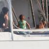 Jennifer Lopez en vacances sur un yacht avec ses enfants Max et Emme, à Miami le 20 janvier 2013.