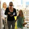 Courteney Cox et sa fille Coco Arquette sortent d'une pharamacie, à Malibu, le 18 janvier 2013.