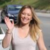 Hilary Duff, souriante, à Beverly Hills le 23 janvier 2013.