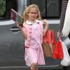 Jennifer Garner passe chercher sa fille Violet, toujours en rose, à l'école avant d'aller à la librairie, le 24 janvier 2013 à Los Angeles