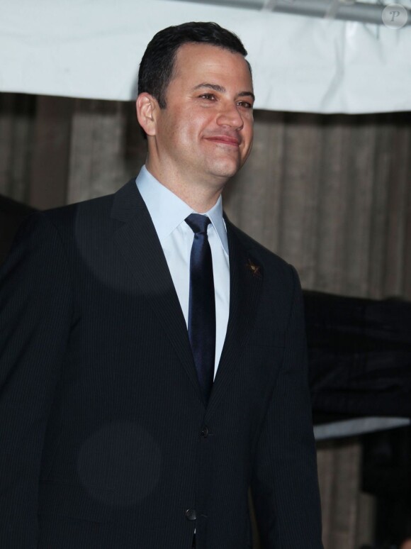 Le présentateur Jimmy Kimmel recevant son étoile sur le Walk of Fame à Hollywood, le 25 janvier 2013.