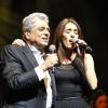 EXCLU - Enrico Macias s'offre un duo avec Sofia Essaïdi lorsqu'il fête ses 50 ans de carrière en un concert exceptionnel sur la scène de l'Olympia à Paris, le 22 Janvier 2013